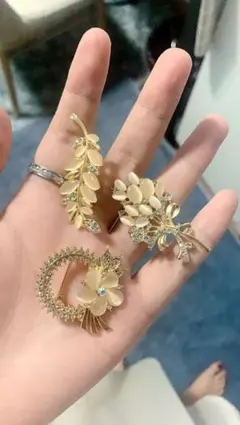 エレガントな金色ブローチ3点セット