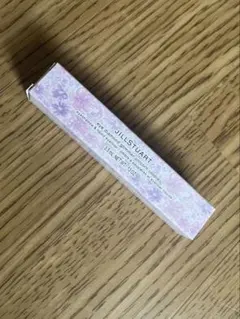 ジルスチュアート　限定ラメライナー