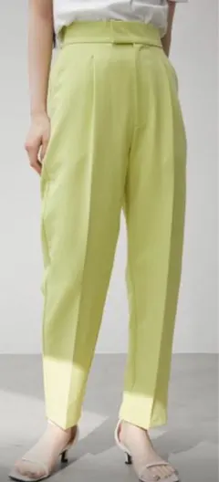 AZUL by moussy VENUS TAPERED PANTS ライムのサムネイル