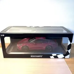 ミニチャンプス　ポルシェ　911 カレラ 4 GTS 1/18 ミニカーのサムネイル