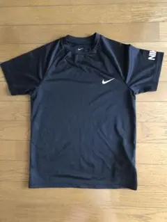 NIKE ナイキ Tシャツ キッズS 黒
