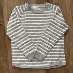 グレーと白のストライプ長袖