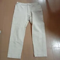 オフホワイト パンツ