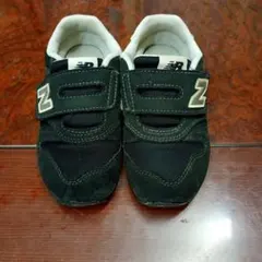 New Balance キッズスニーカー 373