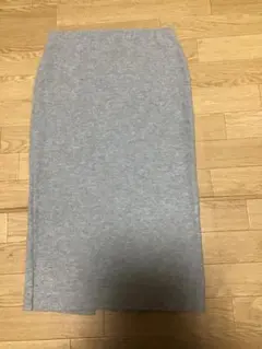 グレー タイトスカート