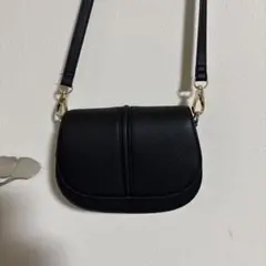 H&M今季クロスボディバッグ　ほぼ未使用