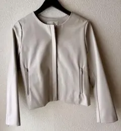 ベージュ 合成皮革 ジャケット