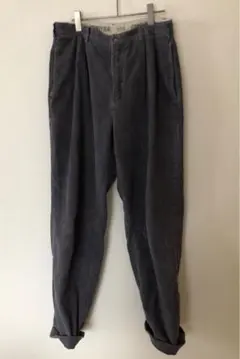 グレー コーデュロイ タック入りワイドパンツ