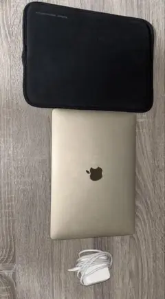 【美品】Apple MacBook 2017 12㌅m3 8GB 256GB