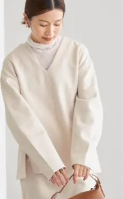 IENA ダンボールＶネックプルオーバー