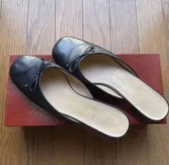 Salvatore Ferragamo TOYAMA ミュール 7Dのサムネイル