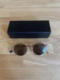 クリアフレーム ブラウンレンズ サングラス ケース付き