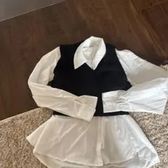 GRL レイヤードシャツ M ホワイト・ブラック　ニットベスト