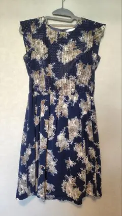 index 未使用タグ付き！ウエスト切り替え　フリル袖　ワンピース