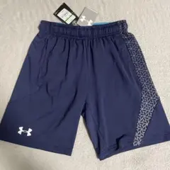 【新品】Under Armour ネイビー ハーフパンツ 150センチ