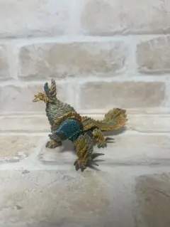 モンスターハンター　雷狼竜ジンオウガ　フィギュア