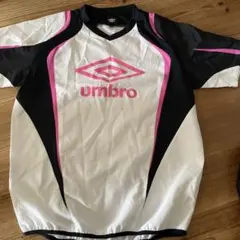 umbro ピステ　半袖