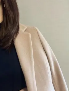 ベージュ チェスターコート