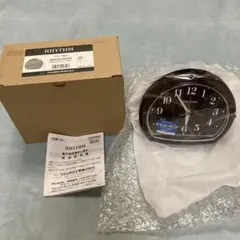 リズム時計　音の静かな秒針クオーツ　電子音目覚まし時計マイキーR662 置時計のサムネイル