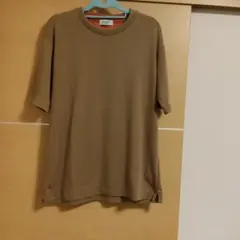 PLUS ONE Tシャツ ブラウン Mサイズのサムネイル