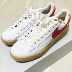 NIKE AIR FORCE 1 ’07 ホワイト ガムソール 25.5cm