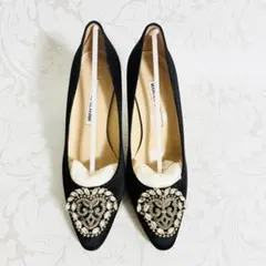 MANOLO BLAHNIK 37 1/2 ビジューパンプス ブラックのサムネイル