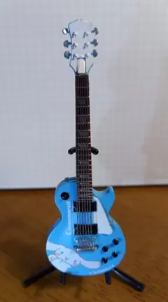 中古楽器模型　ロックモノ　Cinnamoroll レスポールタイプギター