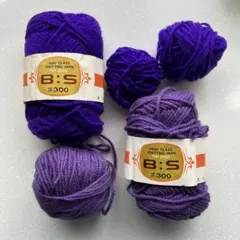 パ－プル系　高級毛糸　アクリル　コンジュゲート100% 並太 紫色　約3玉分