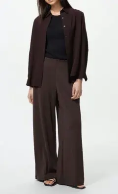 【 美品 】ユニクロ　UNIQLO　クレープジャージーストレートパンツ　茶色