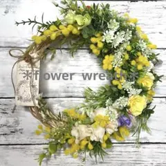 春を呼ぶミモザとミニバラの三日月リース＊アーティフィシャルフラワー＊玄関リース＊