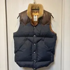 ロッキーマウンテンフェザーベッド ダウンベスト size38 ネイビー