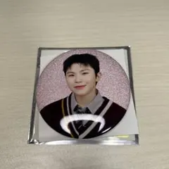 SEVENTEEN woozi ウジ holiday 缶バッジ