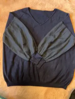 ネイビー Vネック バルーンスリーブ ニット