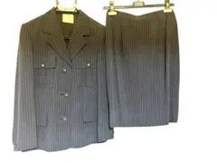 ベルサーチ グレー ストライプ セットアップ