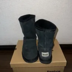 【ROMANINI】シープスキン ムートンブーツ　22.5〜23cm 紺