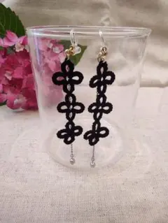 特別値下げ！【No.4】お花3連　レース　手編み　ハンドメイドイヤリング