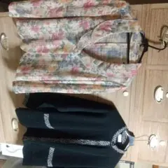 花柄長袖ブラウス 13号