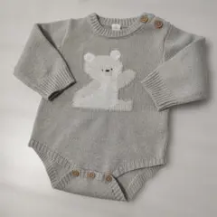 グレー クマ刺繍ロンパース 80
