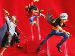 ワンピース　一番くじ　覇ノ躍動　ルフィ　ロー　シャンクス　フィギュア　３種