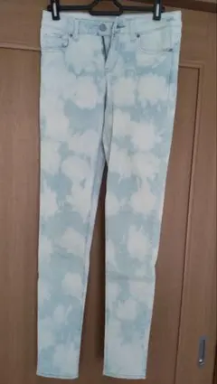 ユニクロ　ストレッチデニム　スリムストレート