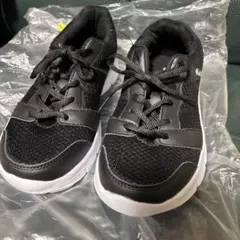 新品未使用【ワークマン】（23.5EEE）スニーカー アスレシューズライト