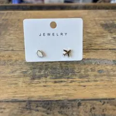 雲と飛行機 モチーフ ピアス