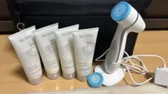 NU SKIN ルミスパ　クレンザー 充電器付き NU SKIN ルミスパ 美顔器 クレンジング、 箱、充電器、説明書つき