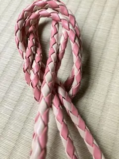 値下げ　ピンクとクリーム色の革の帯締め