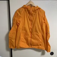 ユニクロ　UNIQLO ナイロンパーカー　ウインドブレーカー