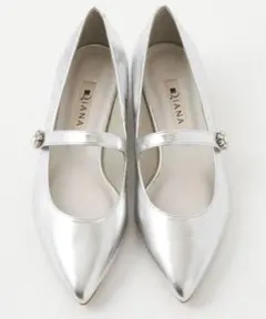 DIANA ダイアナ　シルバー ポインテッドトゥ フラットシューズ