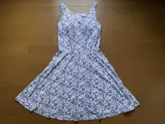 UNIQLO ユニクロ 紫系花柄ノースリーブワンピース L