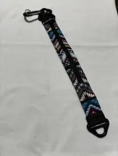 앤섬 네이티브 패턴 지퍼 보틀 홀더