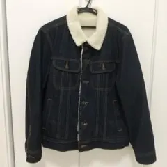 GU ボアジャケット