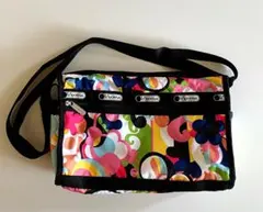 新品同様　LeSportsac レスポートサック　ショルダーバッグ 大きめのサムネイル